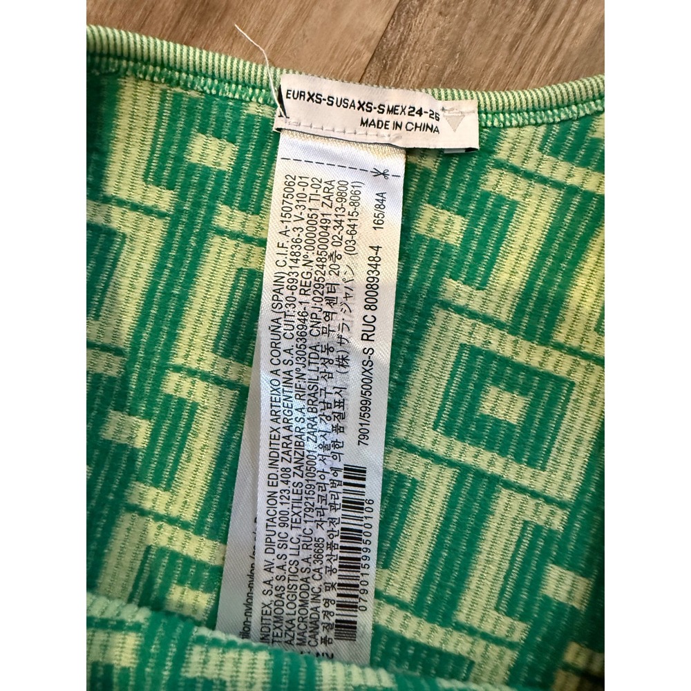 Zara Green Geometric‎ Jacquard One Shoulder Knit Crop Top XS - Picture 3 of 3